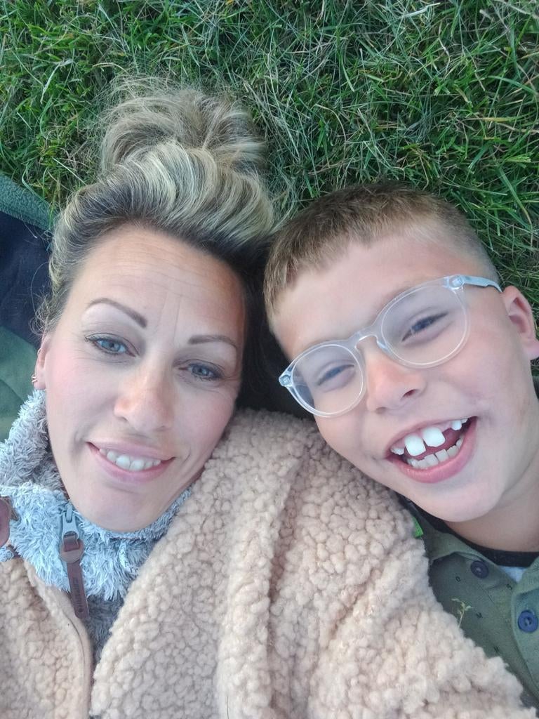 Hondenoppas aangeboden in eigen woning