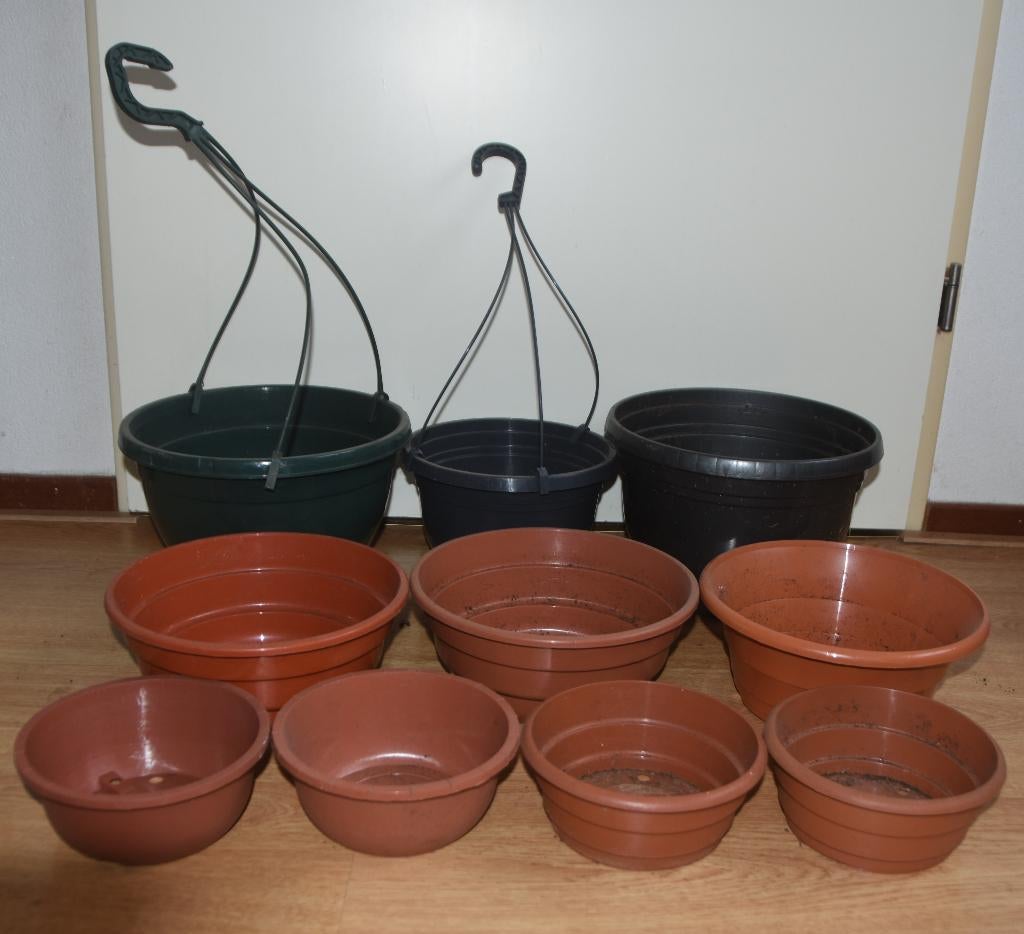 10 Plantenpotten Bloempotten Hangpotten Kunststof, Kunststof, Verzenden, Rond, Zo goed als nieuw