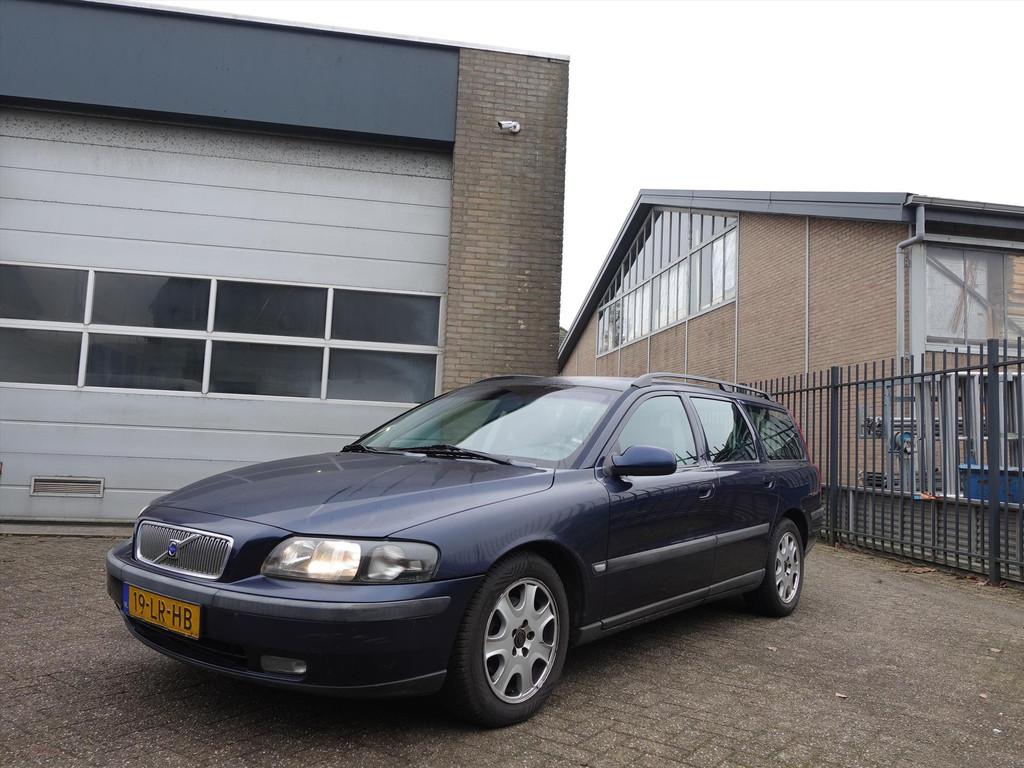 Volvo V70 2.4 140PK, Auto's, Oldtimers, Blauw, Volvo, Geïmporteerd, 12 km/l