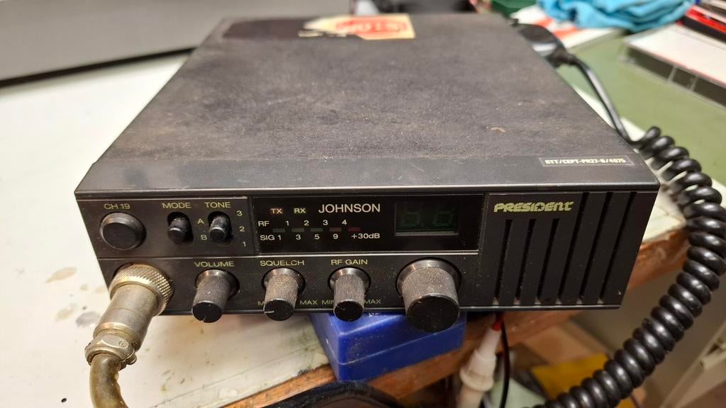 President Johnson 27 MC 40 kanaals met microfoon, Ophalen of Verzenden