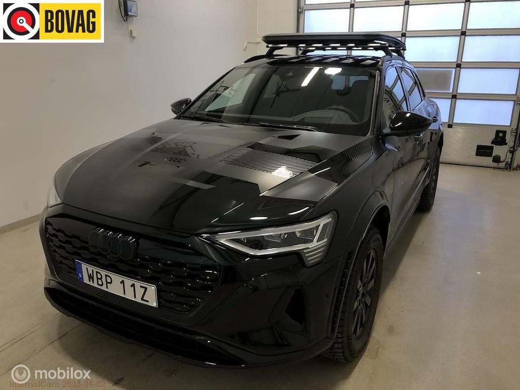 Audi Q8 e-tron 55 quattro Edition Dakar 1 of 99, B&O, HUD, Auto's, Automaat, 478 km, Gebruikt, Vierwielaandrijving
