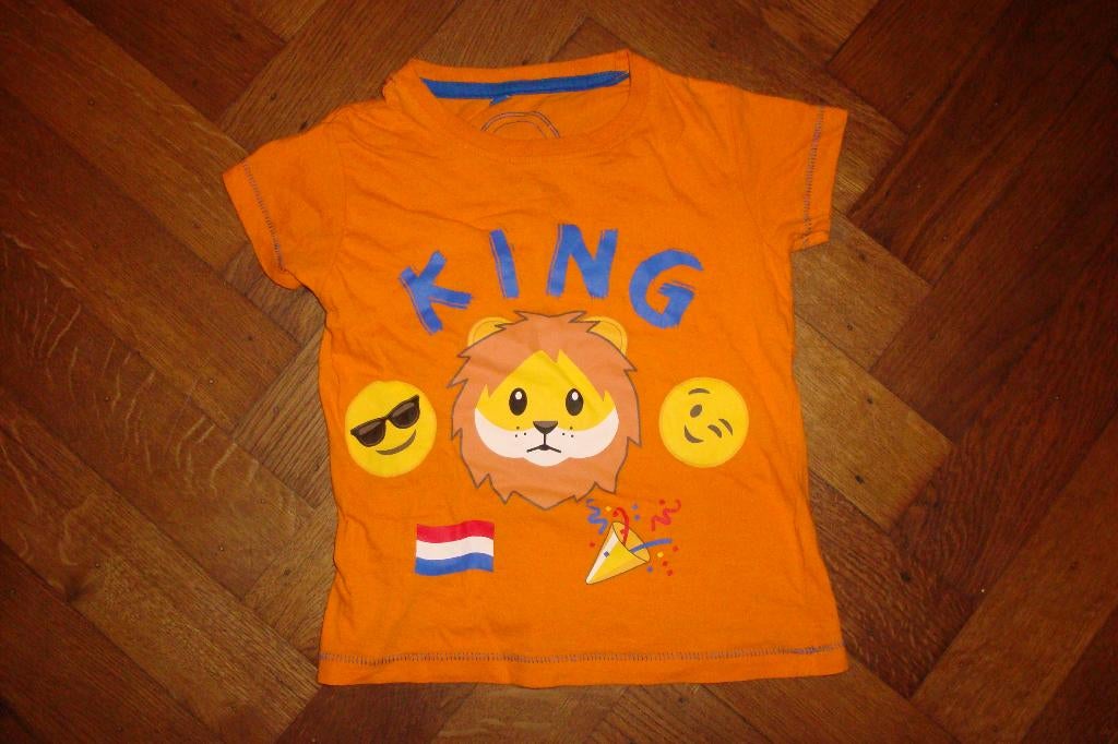 Koningsdag Phonicons t-shirt oranje smiley leeuw, mt 104/110, Kinderen en Baby's, Kinderkleding | Maat 104, Gebruikt, Phonicons