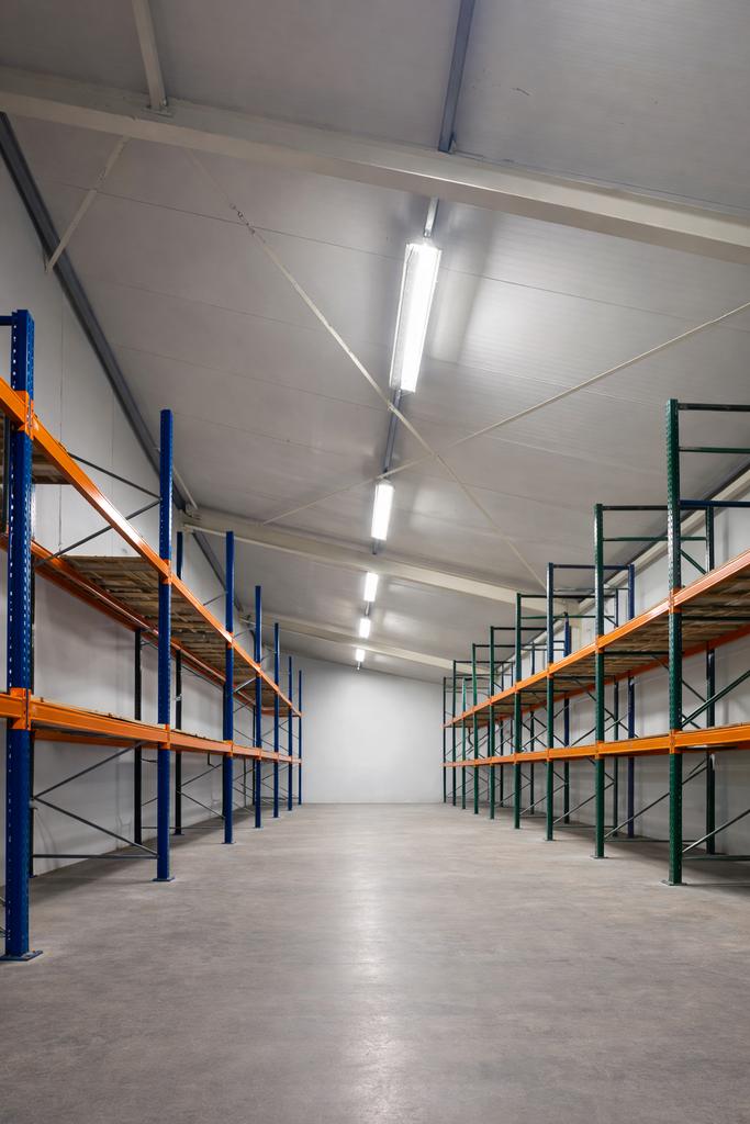 Loods 60x17m met roldeuren en loopdeur, Ophalen of Verzenden