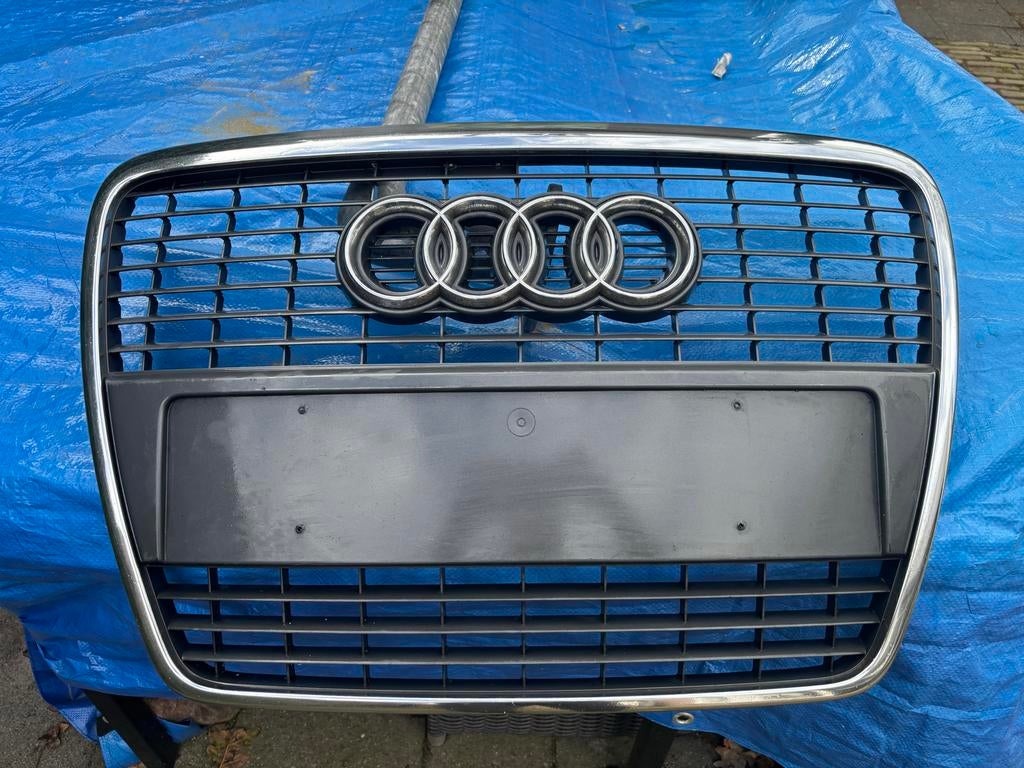 Audi grill - Origineel en in goede staat, Ophalen of Verzenden, Gebruikt