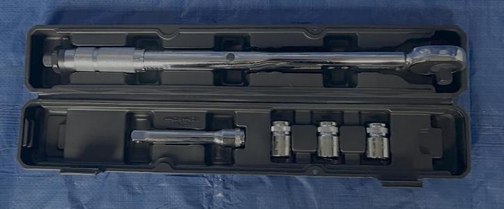 Momentsleutel + Garagekrik, Auto diversen, Autogereedschap, Zo goed als nieuw, Ophalen