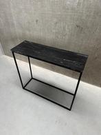 Sidetable met marmer blad en zwart frame 2 stuks, Huis en Inrichting, Gebruikt, 50 tot 100 cm, Ophalen of Verzenden, X