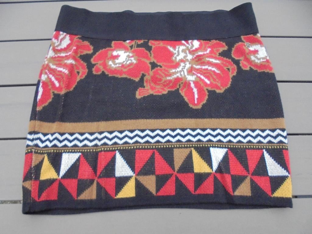 Rood zwarte rok DEPT, Maat 42/44 (L), Ophalen of Verzenden, Gedragen, Boven de knie