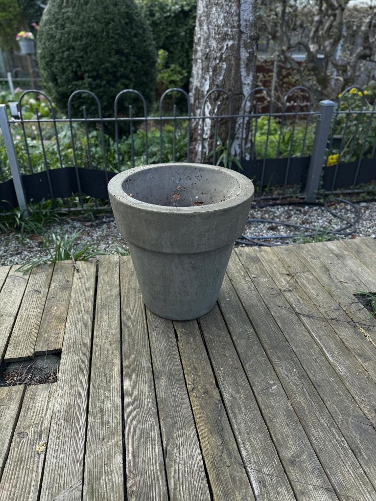 Tuinpot kunstof, Tuin en Terras, Bloembakken en Plantenbakken, Ophalen, Kunststof, Gebruikt, Rond