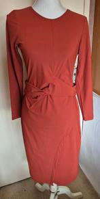 cognac/ koraal kleurige jurk maat S van donna due, Kleding | Dames, Jurken, Overige kleuren, Ophalen of Verzenden, Zo goed als nieuw