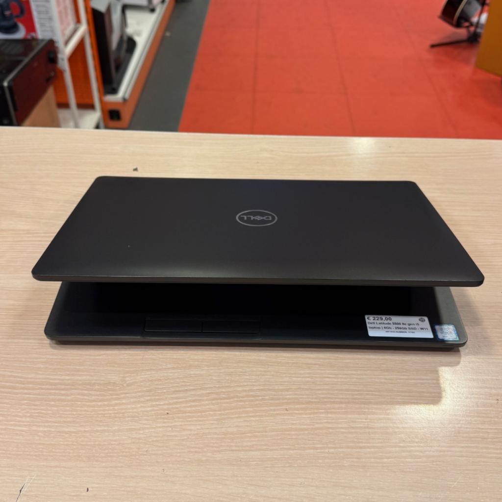 Dell Latitude 5500 8e gen i5 laptop | 8Gb - 256Gb SSD - W11, Dell, Zo goed als nieuw, Support@Dell.com, One Dell Way
Round Rock, TX 78682
United States