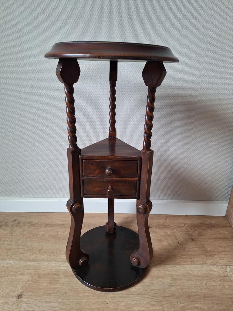 Antieke kruk bijzettafel gedraaide poten plantenkruk, Ophalen of Verzenden