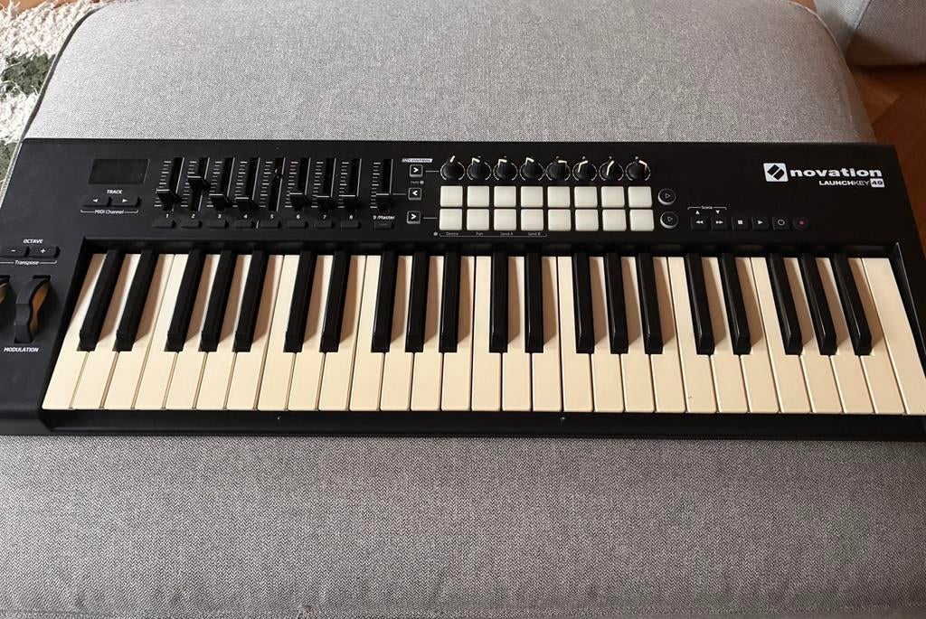 Novation Launchkey 49 mk2 - midi keyboard, Muziek en Instrumenten, Ophalen of Verzenden