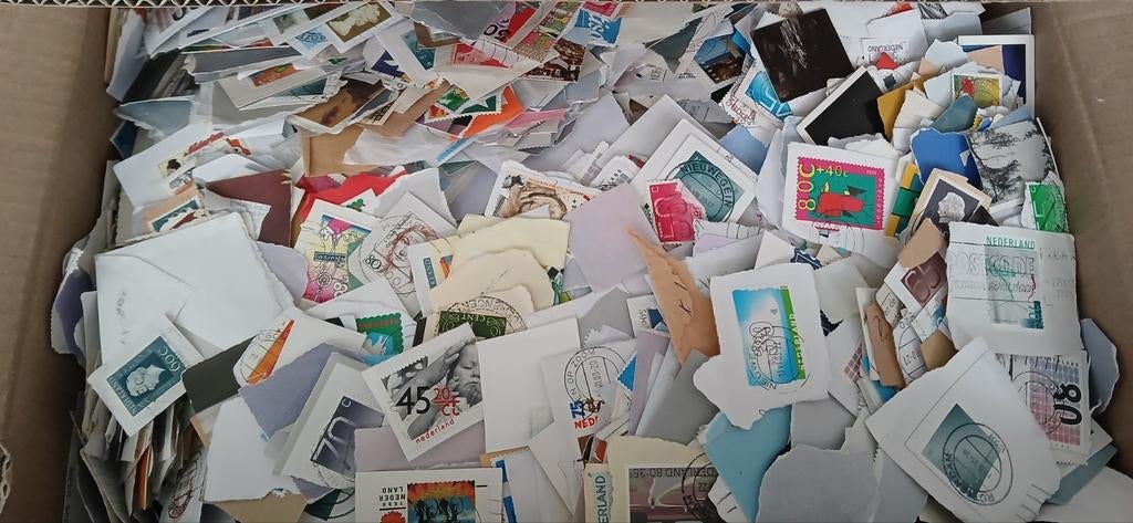 Postzegels op papier, Ophalen of Verzenden