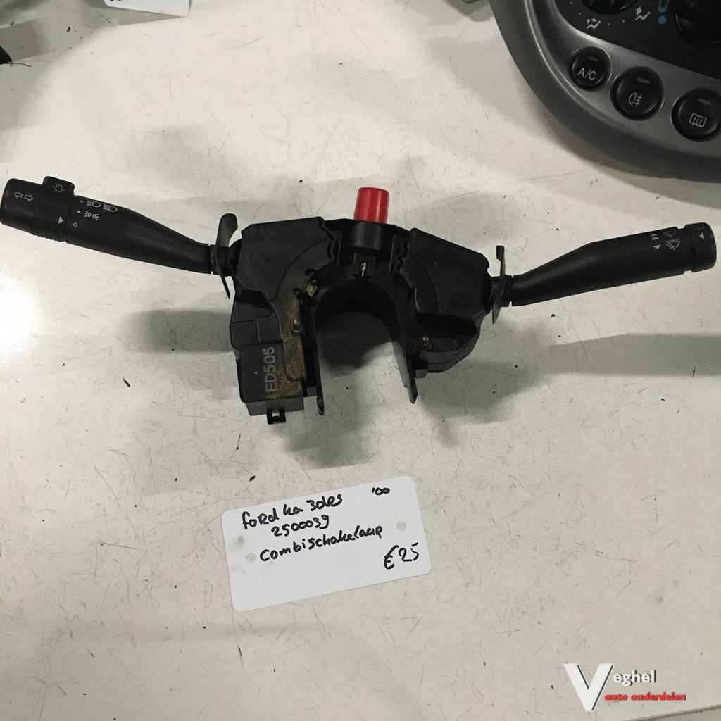 Ford Ka 1.3B 2000  Wagennr 2500039  Stuurkolom Combischakela