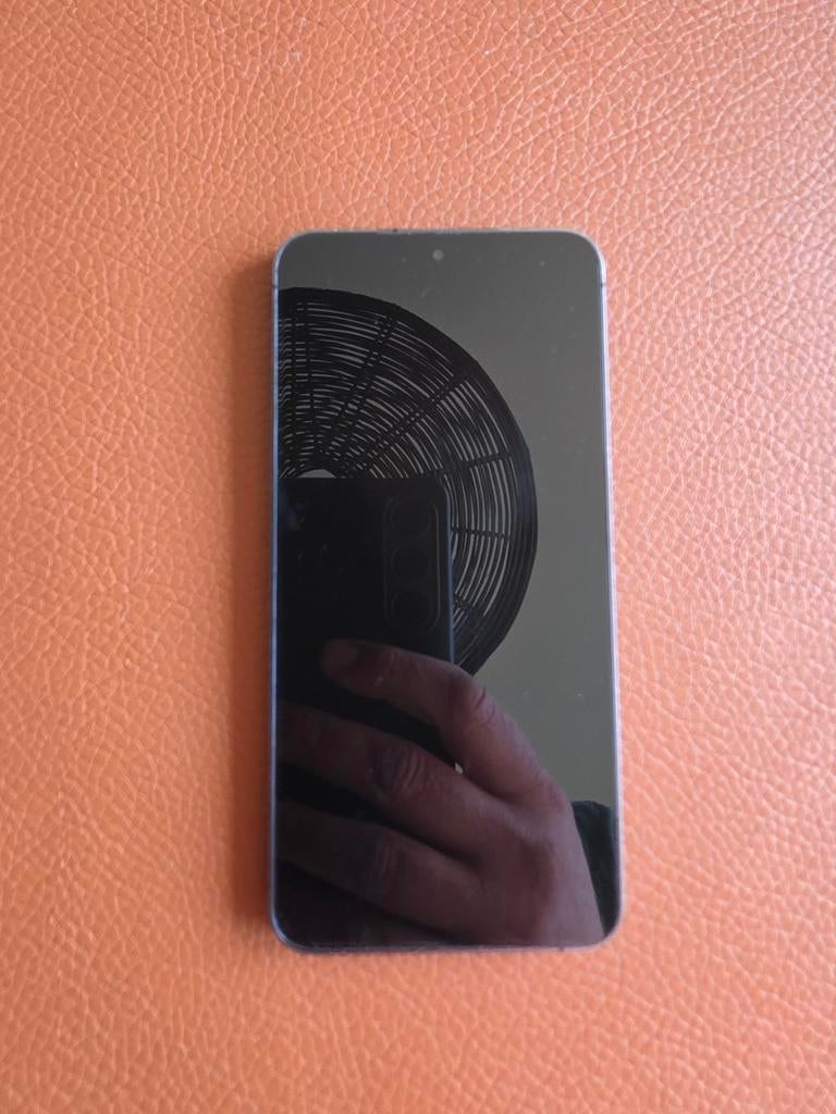 Samsung Galaxy S24 256GB. Met Quadlock case., Galaxy S24, Zwart, Touchscreen, Ophalen of Verzenden