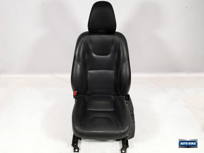 Stoel links van een Volvo XC60