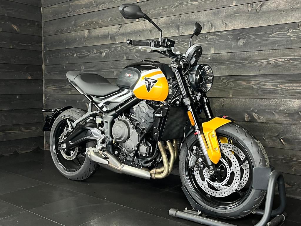 Triumph TRIDENT 660 2025 COSMIC YELLOW (bj 2025), Motoren, Motoren | Triumph, Meer dan 35 kW, Toermotor, 660 cc, Bedrijf