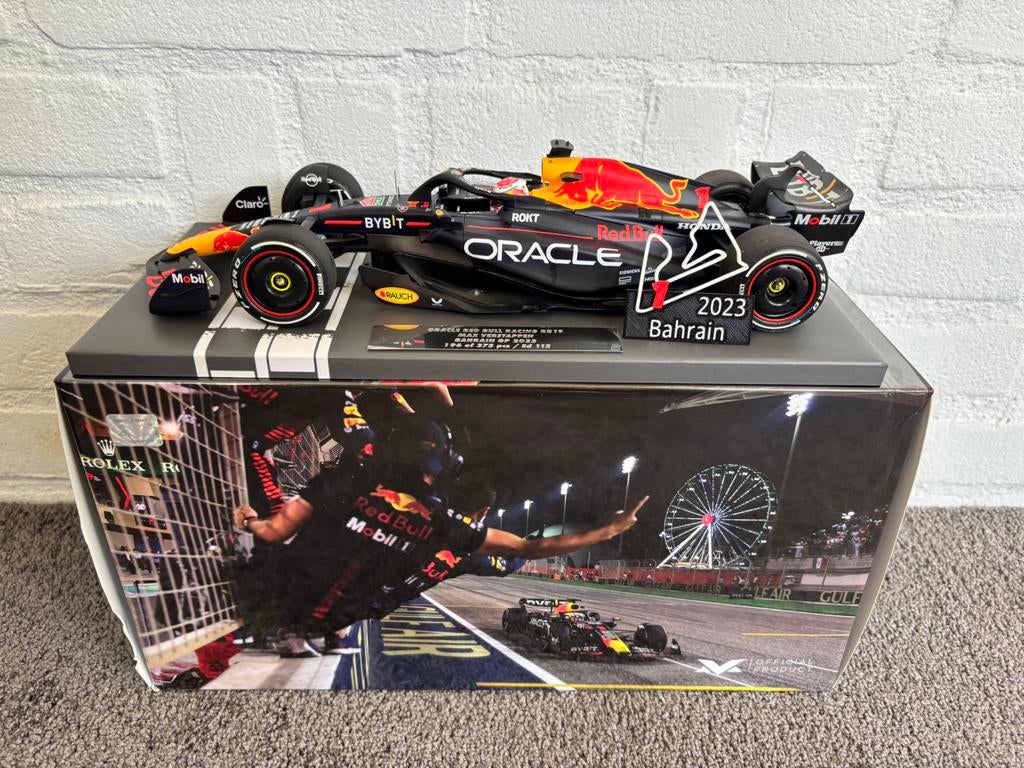 Max verstappen RB19 winner bahrein 2023 1:18 model, Verzamelen, Ophalen of Verzenden, Zo goed als nieuw, Formule 1