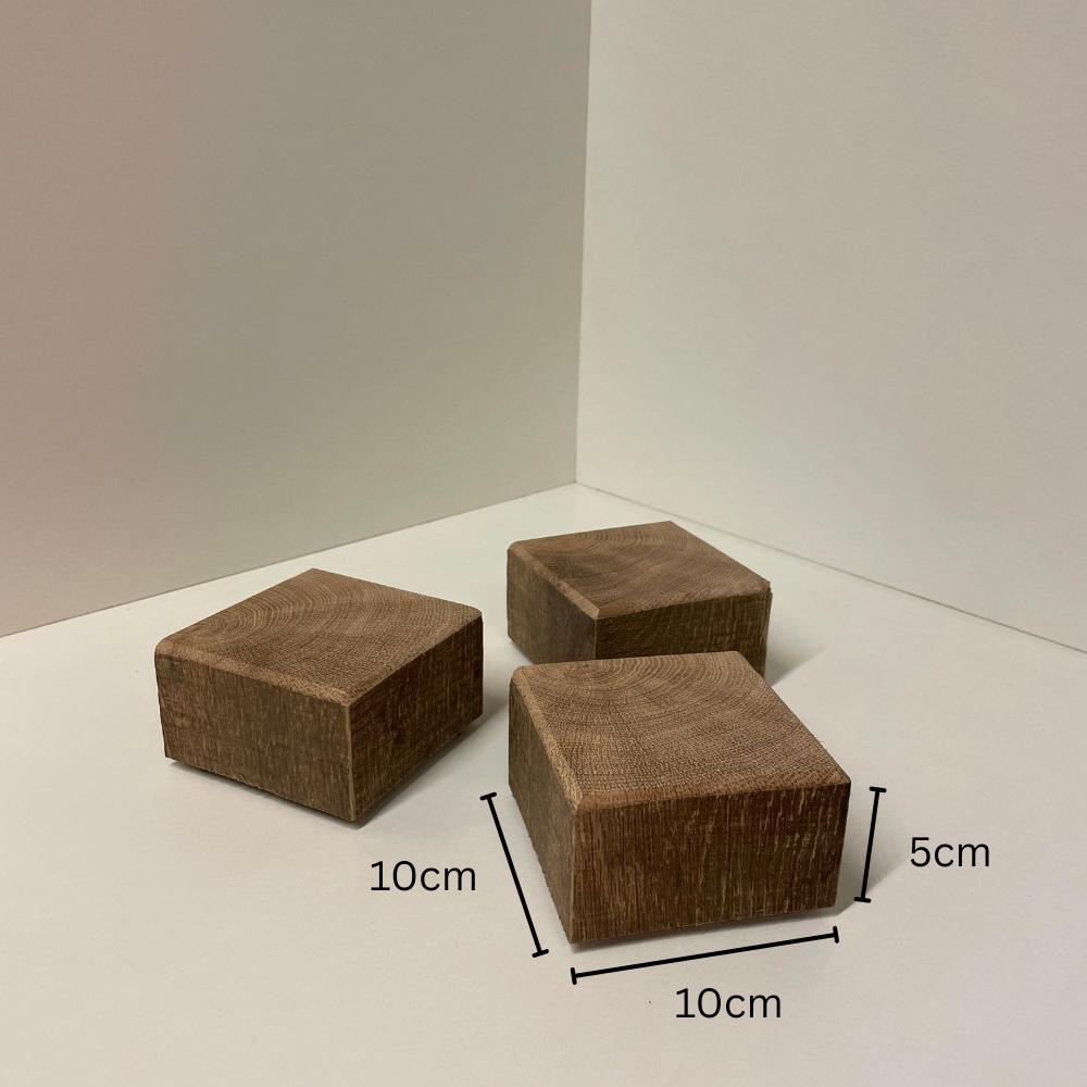 Handgemaakte winddroog eiken sokkels / zuilen – 10x10 cm, Huis en Inrichting, Woonaccessoires | Zuilen en Pilaren, Ophalen of Verzenden