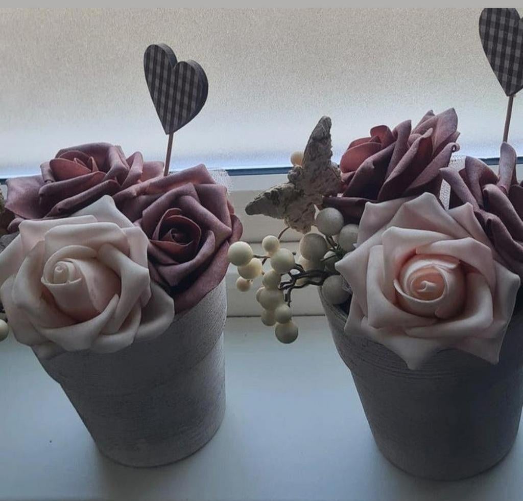 Bloemstukken, Huis en Inrichting, Woonaccessoires | Kunstplanten en Kunstbloemen, Ophalen of Verzenden, Zo goed als nieuw