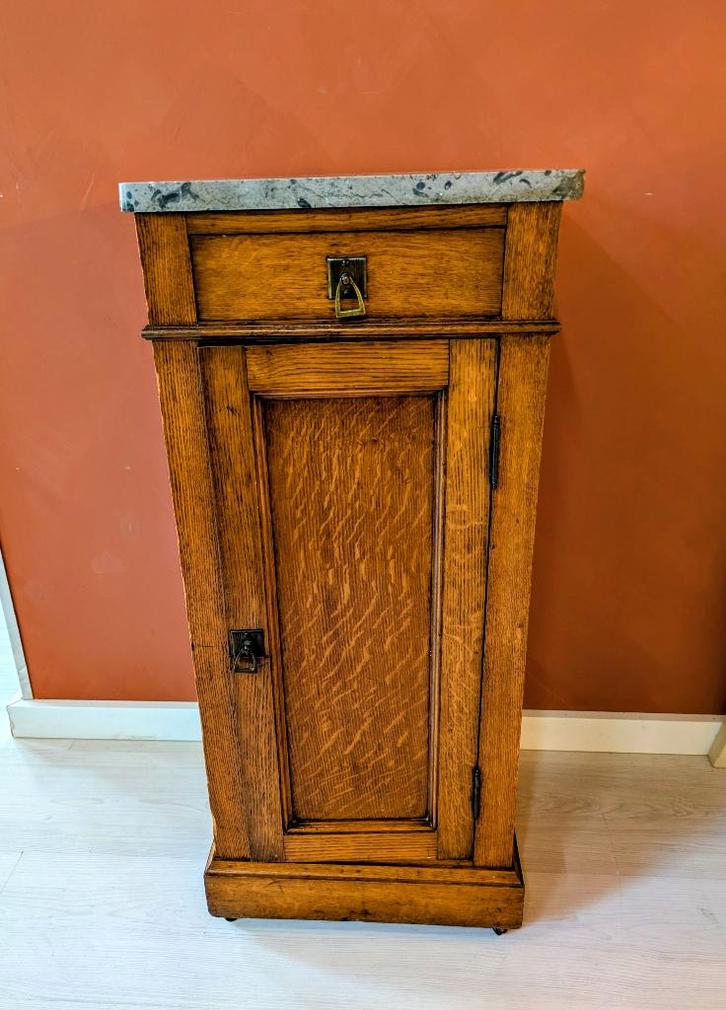 Antiek Nachtkastje Eikenhout Marmer, Huis en Inrichting, Slaapkamer | Nachtkastjes, Zo goed als nieuw, 70 cm of meer, Minder dan 45 cm