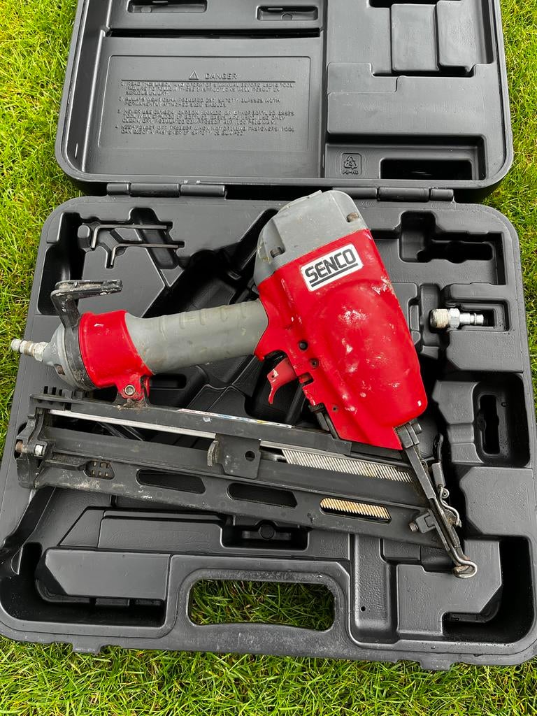 Senco FinishPro 35Mg tacker met koffer, Doe-het-zelf en Verbouw, Gereedschap | Handgereedschap, Ophalen, Zo goed als nieuw