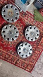 Set van 4 Volkswagen wieldoppen plus velgen met band, Auto diversen, Wieldoppen, Ophalen, Gebruikt