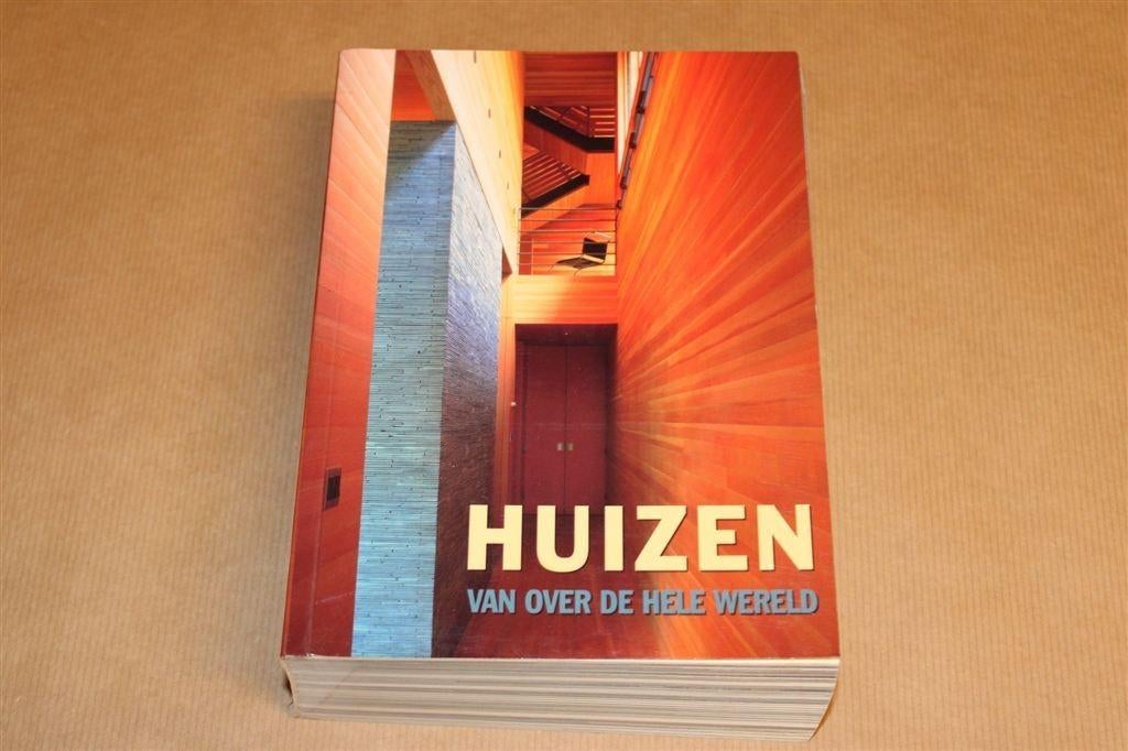 Huizen Wereldwijd — Dik Boek over Moderne Architectuur, Ophalen of Verzenden, Gelezen, Architecten