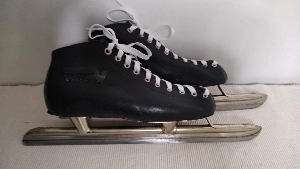 S547 Viking Halfhoge Noren maat 42, geslepen, Sport en Fitness, Schaatsen, Viking, Gebruikt, Viking, Almere