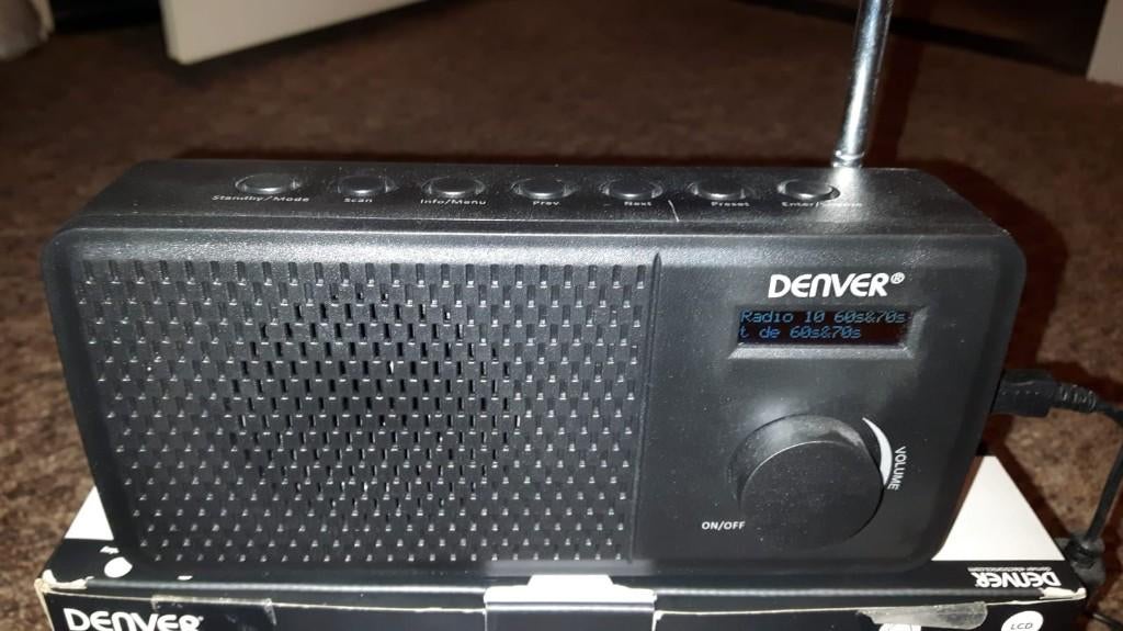 Denver DAB-41 FM/DAB+ radio met klok en alarm, Ophalen, Gebruikt, Radio