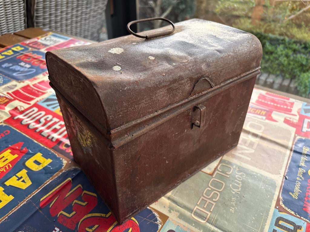 Oud metalen blik met handvat, Verzamelen, Blikken, Ophalen of Verzenden, Gebruikt, Overige, Overige merken