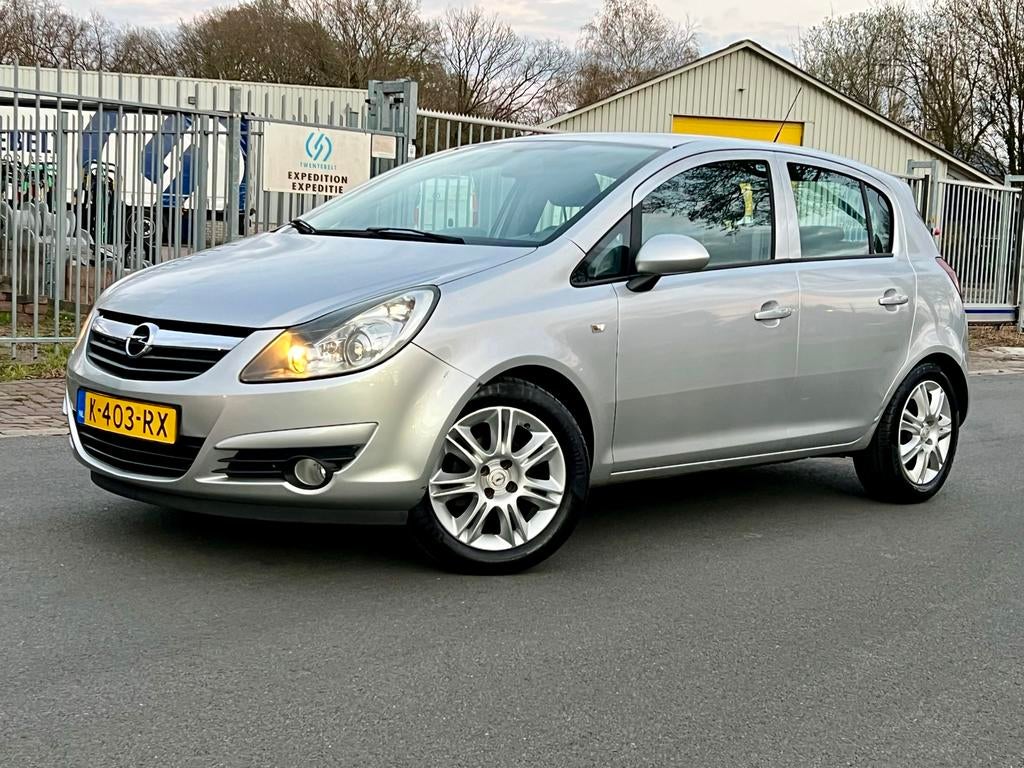 Opel Corsa 1.2-16V 5Deurs •  Topper • meedraaiende koplam, Auto's, Voorwielaandrijving, Stof, 4 cilinders, 1229 cc