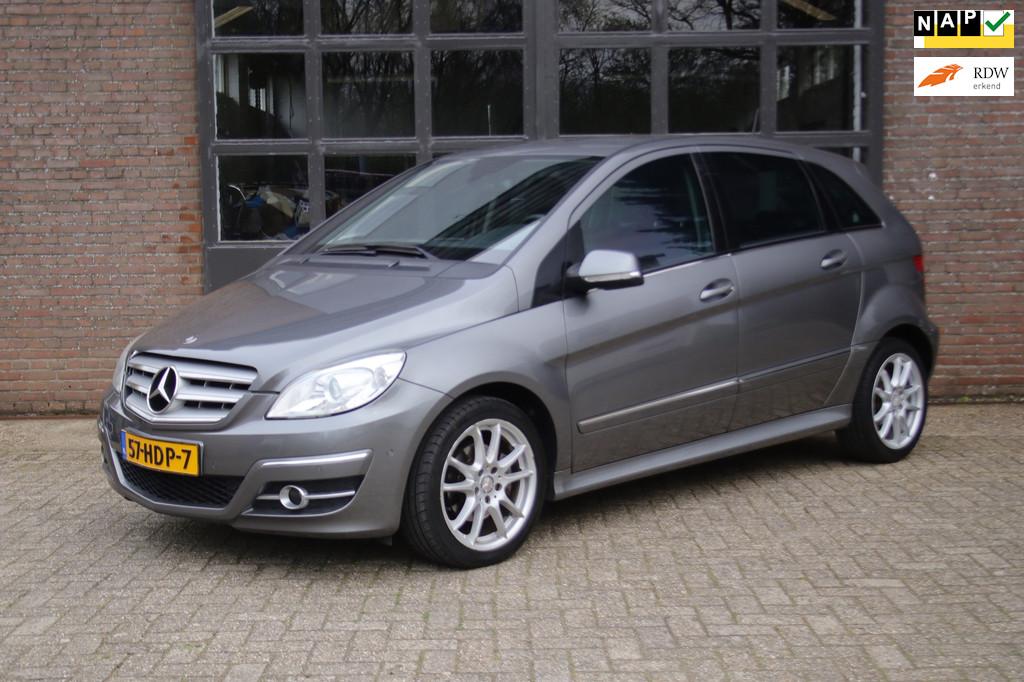 Mercedes-Benz B-klasse 200 Turbo PDC|AC|TRHK|NIEUWE APK, Auto's, Voorwielaandrijving, Stof, Gebruikt, Zwart