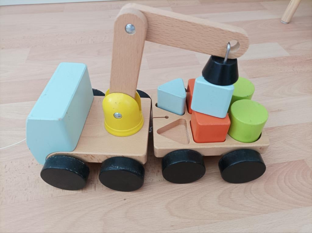 Houten speelgoed hijskraan auto magneet ikea, Ophalen of Verzenden