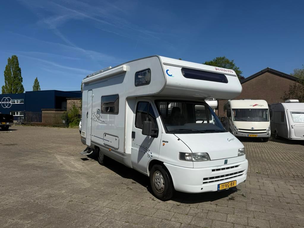 Dethleffs camper uit 1999 met 118.000 km, Caravans en Kamperen, Campers, Bedrijf, tot en met 4, Half-integraal, Dethleffs, Ophalen