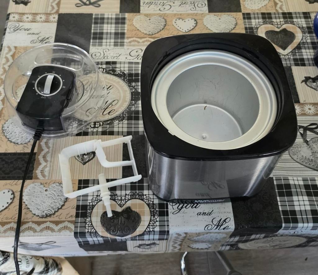 MVPower ijsmachine, Witgoed en Apparatuur, Zelfvriezend, Ophalen of Verzenden, Mikies22@hotmail.com, Mvpower