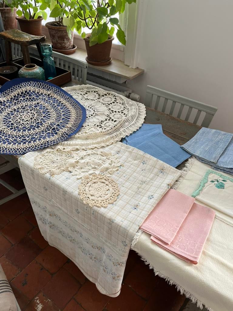 VINTAGE LINNEN TAFELKLEED ONDERLEGGERS HAAK KANT LINNEN DOEK, Ophalen of Verzenden, Zo goed als nieuw, Rechthoek