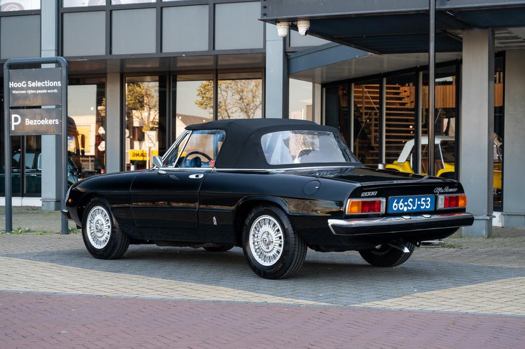 Alfa Romeo Spider 2.0 Veloce Coda Tronca (bj 1978), Cabriolet, Handgeschakeld, 2 stoelen, 126 pk