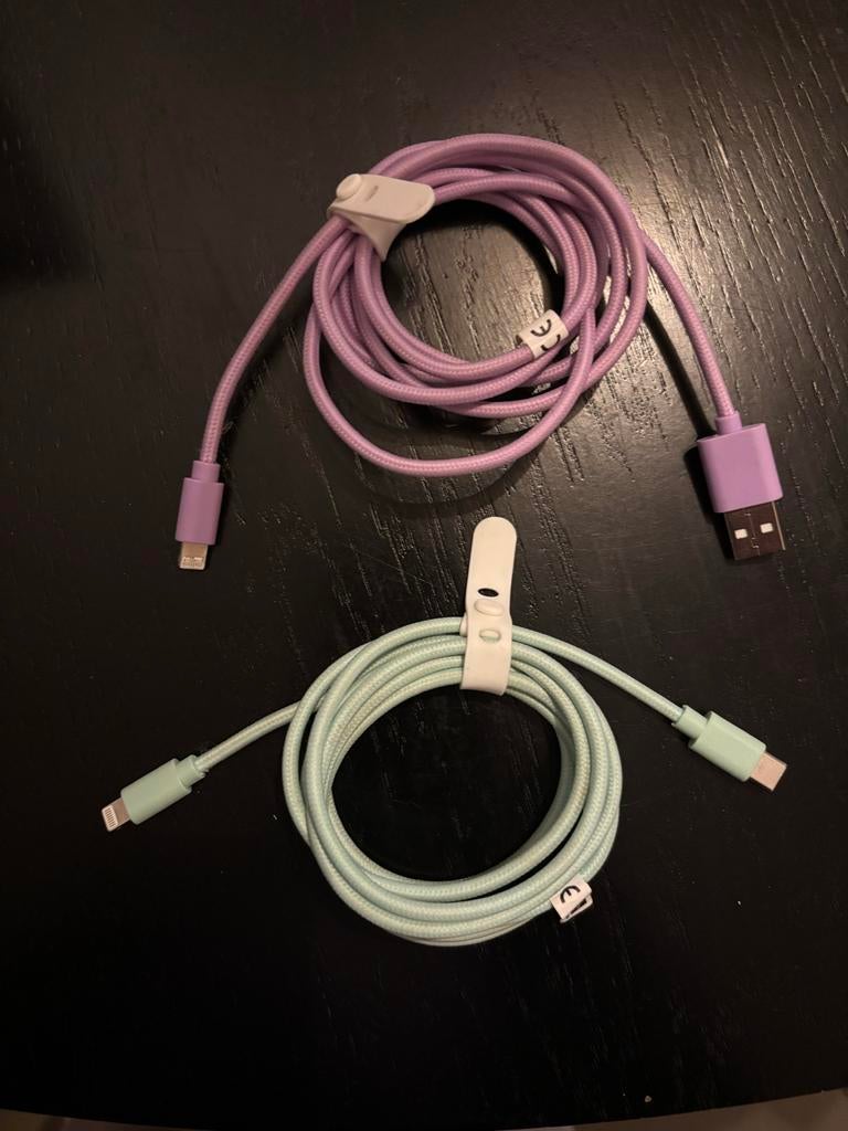 2 iPhone Lightning Opladers: USB-C & USB-A, Ophalen of Verzenden, Gebruikt, Apple iPhone