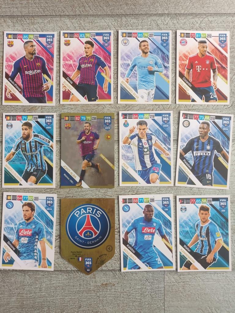 Panini adrenalyn xl 2019, Fifa 365, Ophalen, Zo goed als nieuw, Meerdere plaatjes
