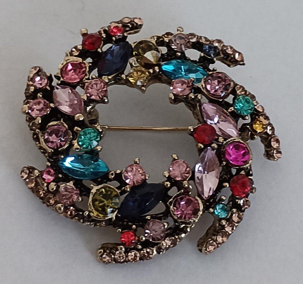 Bloemenkrans broche, Overige materialen, Overige kleuren, Minder dan 4 cm, Nieuw