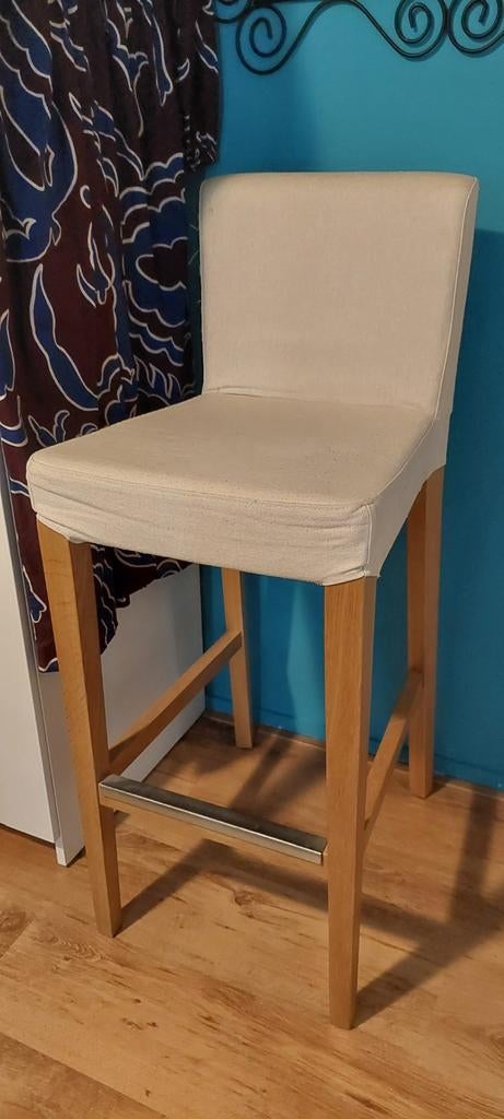 4x nette IKEA Hendriksdal barkrukken, Ophalen, Met voetsteun, 60 tot 90 cm, Zo goed als nieuw