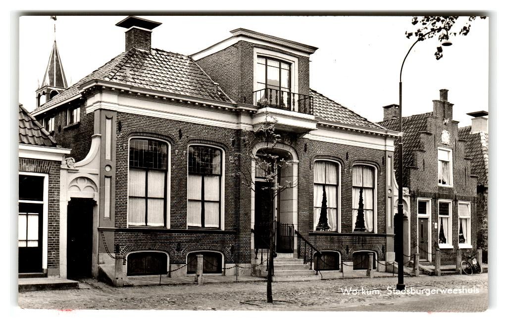 Workum, Stadsburgerweeshuis, Verzamelen, Ansichtkaarten | Nederland, Ongelopen, Friesland, 1940 tot 1960, Verzenden