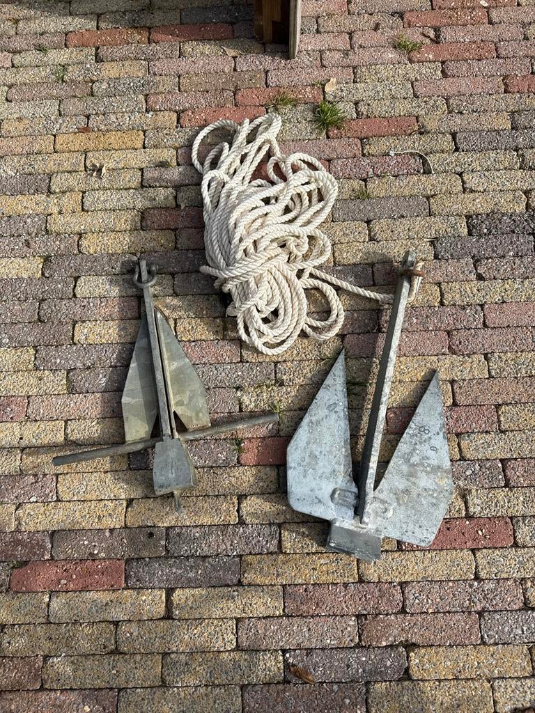 2 gegalvaniseerde klapankers (60 cm en 50 cm) met touw, Watersport en Boten, Ophalen of Verzenden, Gebruikt, Overige typen