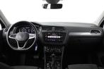 Volkswagen Tiguan 1.4 TSI 245pk DSG eHybrid Business | Trekh, Auto's, Volkswagen, Stof, 4 cilinders, Met garantie (alle), Blauw