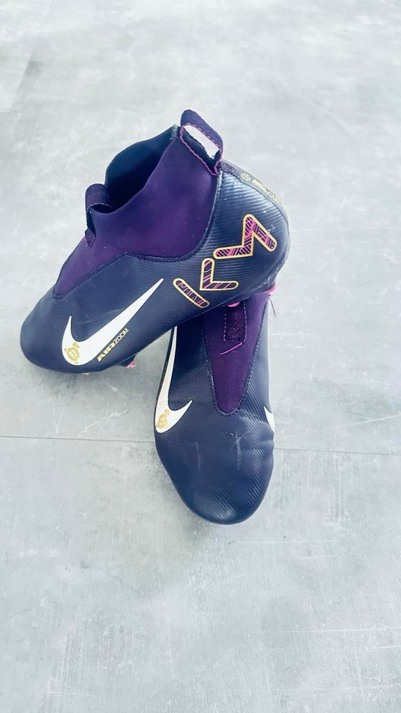 Nike voetbalschoenen maat 35, Ophalen of Verzenden, Gedragen, Zwart, Sportschoenen