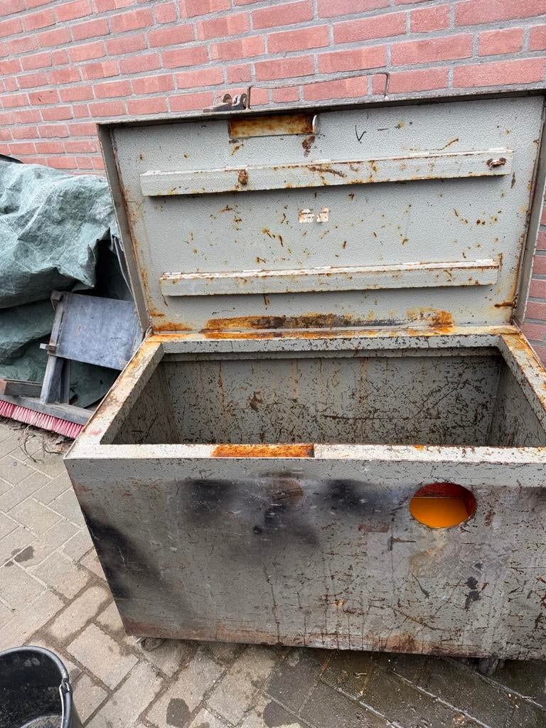 Robuuste gereedschapskluis op wielen - Ideaal voor werkplaat, Ophalen, Gebruikt