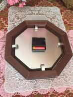 unghans vintage/retro wandklok/klok geschilderde lijst, Ophalen of Verzenden, Gebruikt, Wandklok