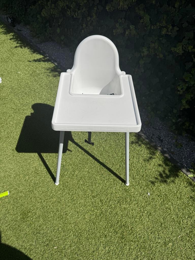 IKEA kinderstoel met blad en tuigje, Ophalen, Gebruikt, Overige typen, Afneembaar eetblad