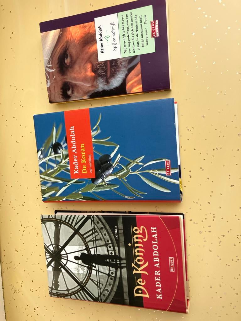 Kader Abdolah boeken: Spijkerschrift, De Koran, De Koning, Ophalen of Verzenden, Gelezen, Nederland